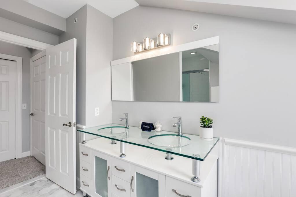 The Lumber Baron'S Penthouse 3Br / 2.5 Ba Apartment Detroit Bagian luar foto